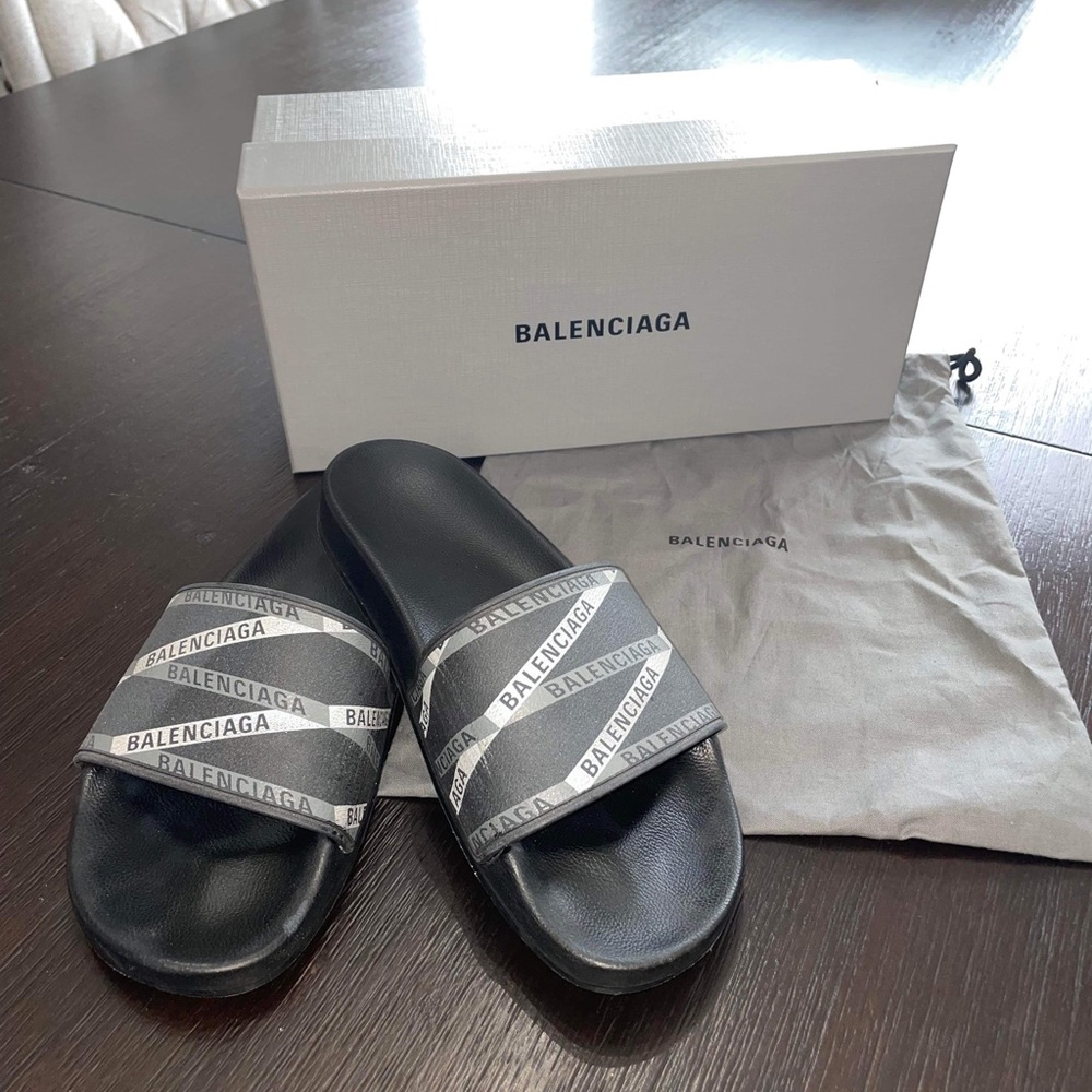 Balenciaga Mens Pool Slides Size 7